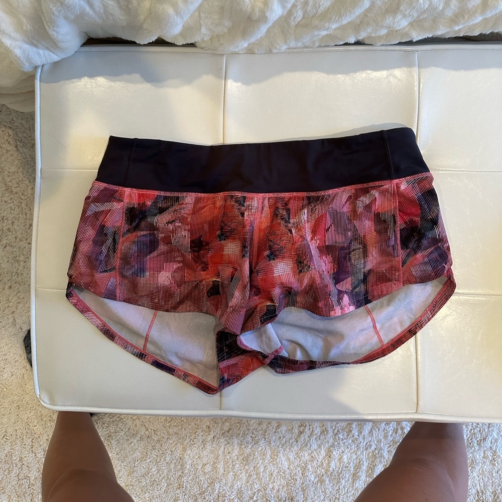 Lululemon speed short size 6